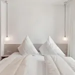 Appartement 2 Bedroom Awesome In Tossens Stick