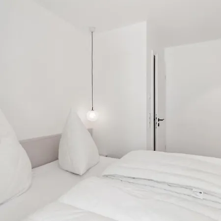 Apartment 2 Bedroom Beautiful In Tossens